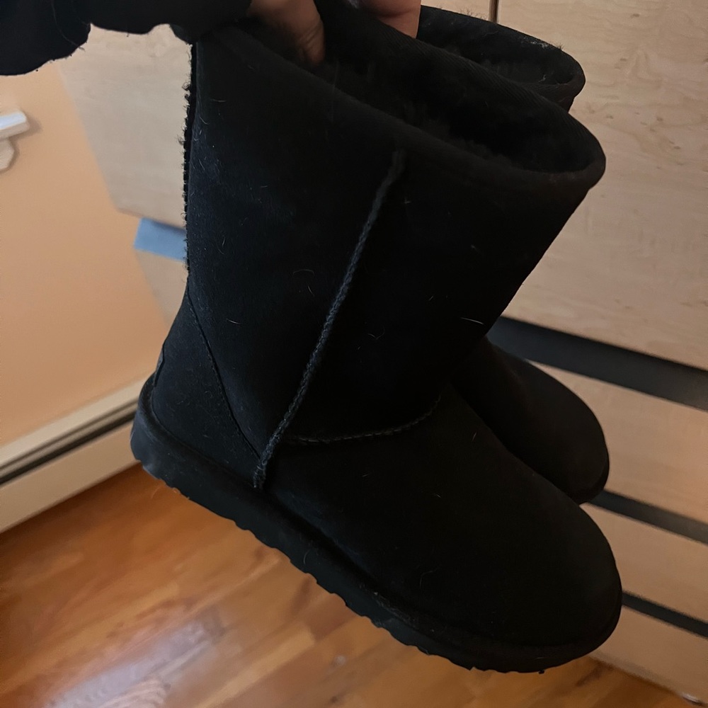 Preowned Ugg boots in good condition